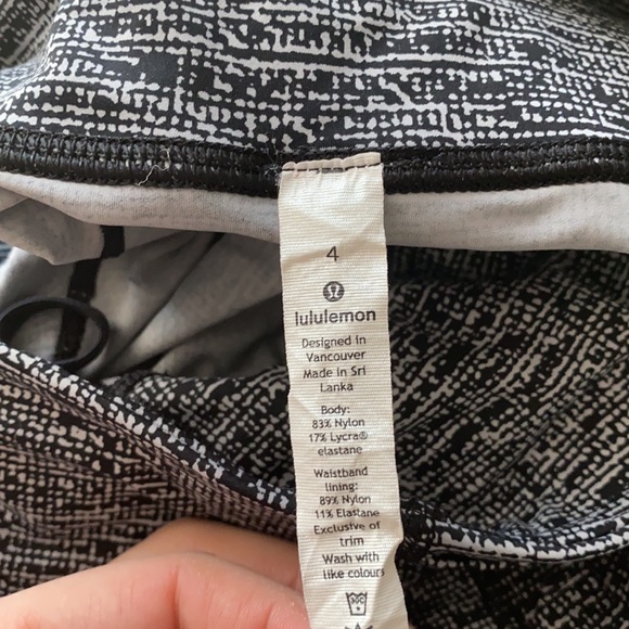 19” fast and free lululemon crop size 4 - Picture 8 of 8